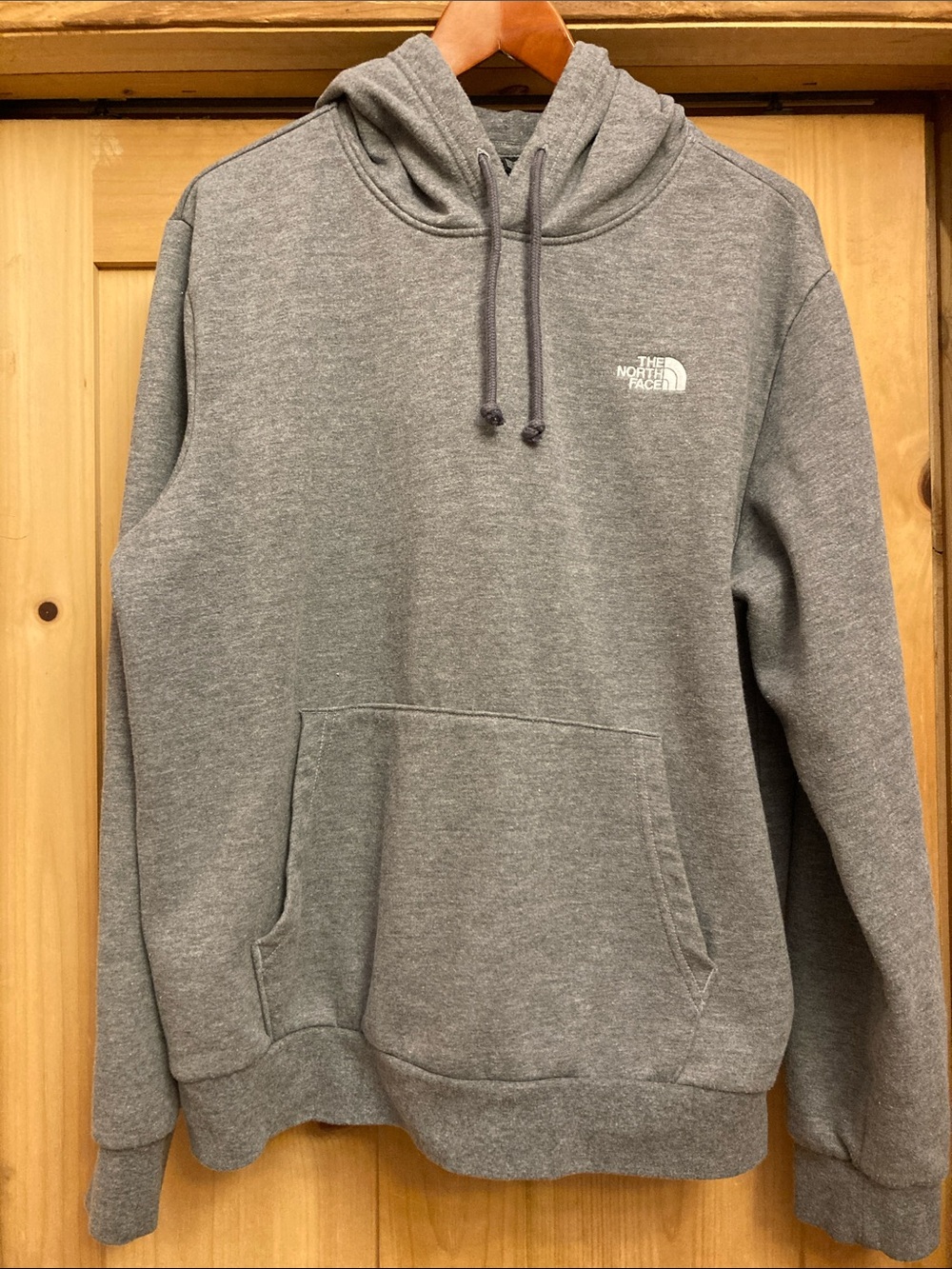 The North Face Men’s Heather Gray Pullover Hoodie
